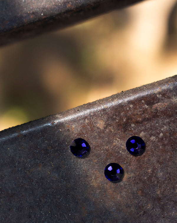 2.95 mm Round Shape Preciosa Crystal Hot Fix in Purple Velvet Color