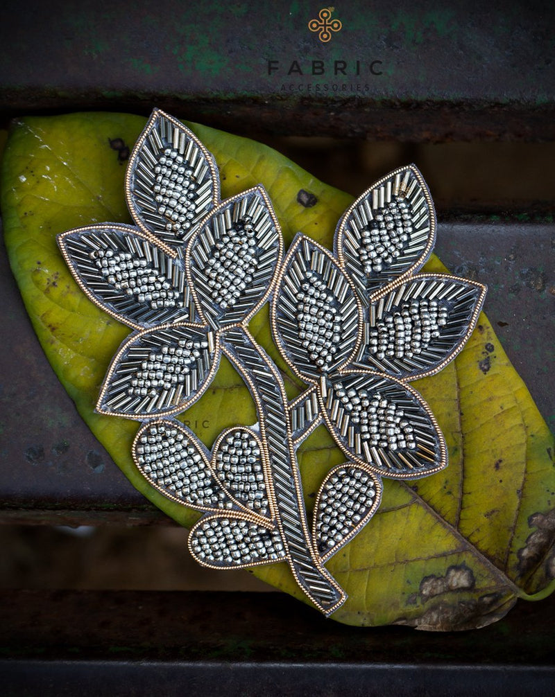 Leaf Cut daana Patch-Grey
