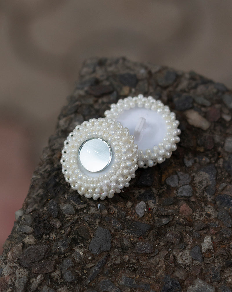 Premium pearl and mirror button-White